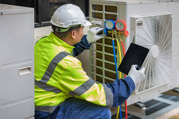 Professional Hvac technician working in Horton, KS